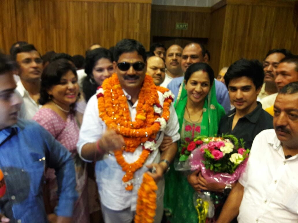 two new minister took oath in uttarakhand.