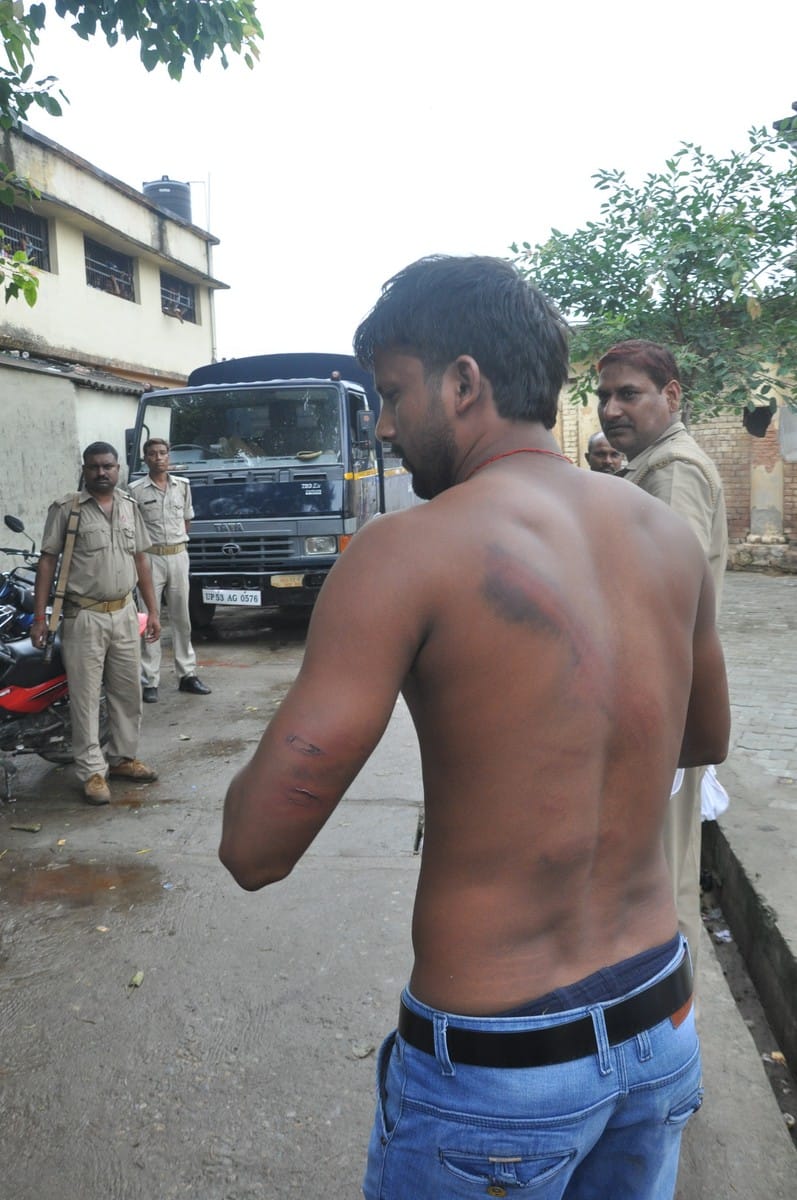 he went to prison prisoner attacked the jailer