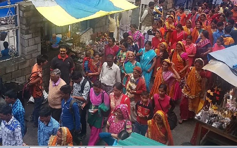 Dev Dangron reaching the Jatura Jageshwar