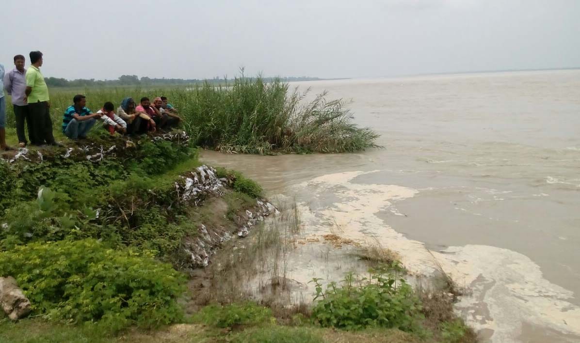 80 m long breakwater and spur Sharda fallen