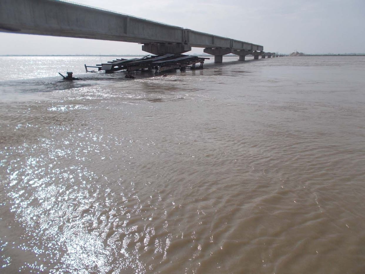 Ganga and also to the occurrence of Ramganga Rivers by strong currents Grgti