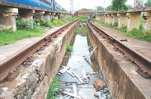pratapgarh railway station ki news 1