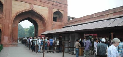 tonga at tajmahal not following guidelines
