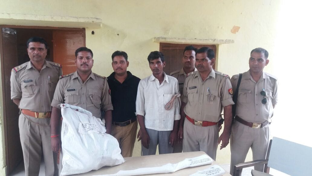 Father and son were driving Arms Factory, an arrested