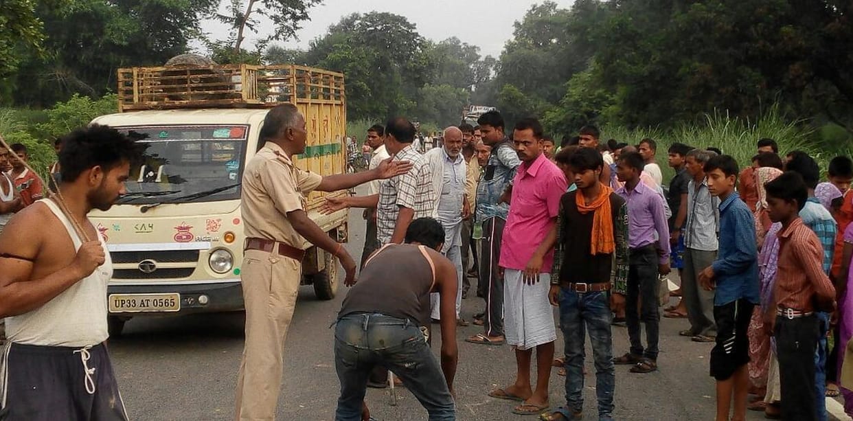 Speeding vehicle thrashed to the father and daughter, death