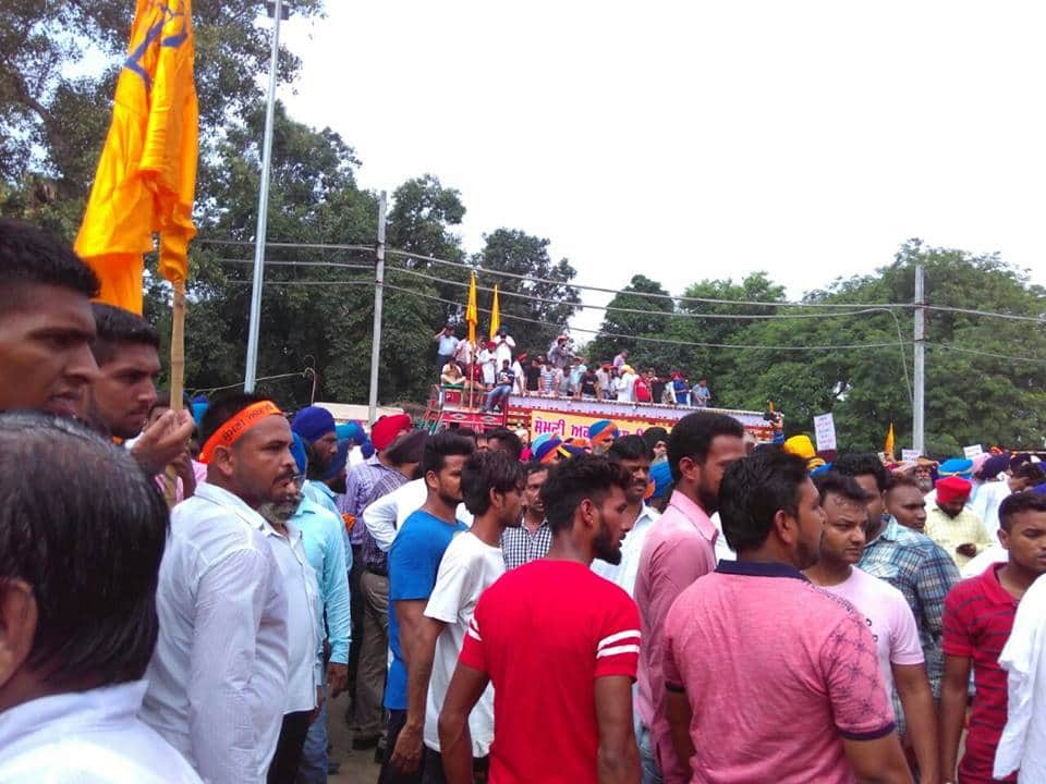 delhi chief minister arvind kejriwal hearing in amritsar court, shakti pradarshan by aap