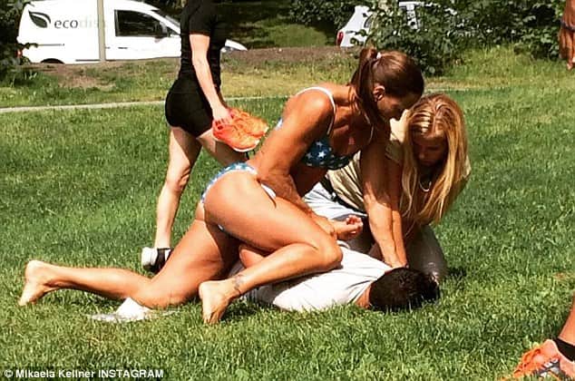 Bikini-clad policewoman tackles and arrests pickpocket after he tried to steal mobile phone
