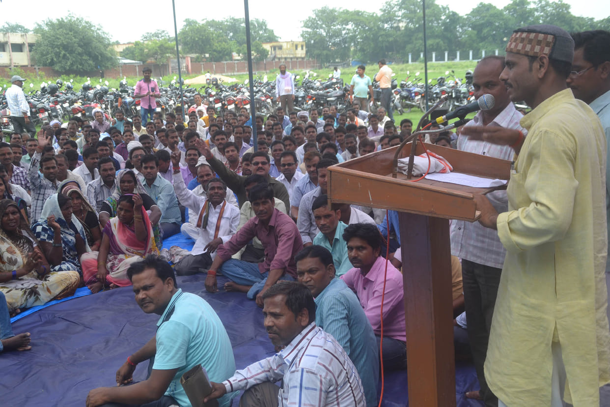 sweepers protested for their demand