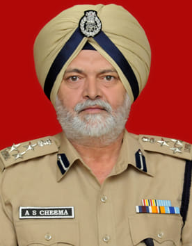 DIG Cheema says that efficiency test must for Chadnigarh police!