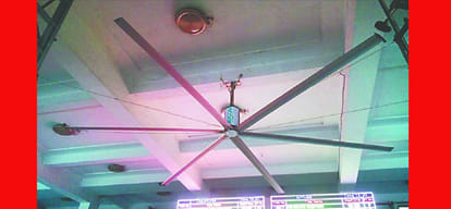 Fans gathered at the railway station to see the crowd, in addition to price, know what is special