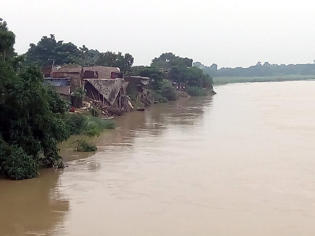  Gorra and in Rapti river in spate
