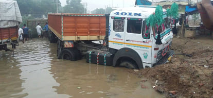 heavy traffic jam in gurgaon