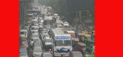 Greater Noida Expressway hit seven km long jams, motorists stranded for hours
