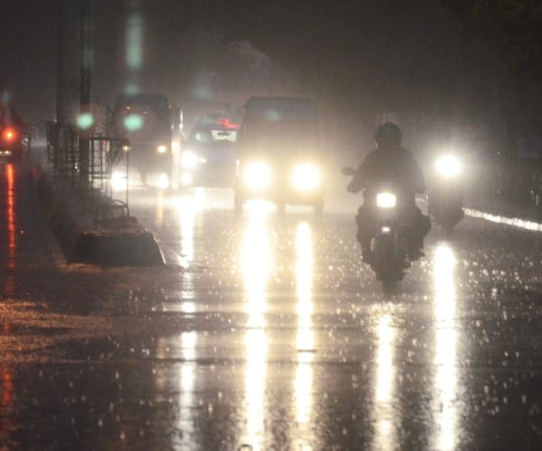  Rain at evening in Lucknow.