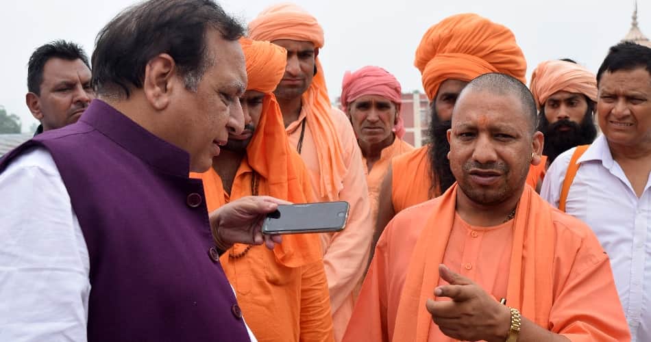 LK advani praises up cm yogi adityanath