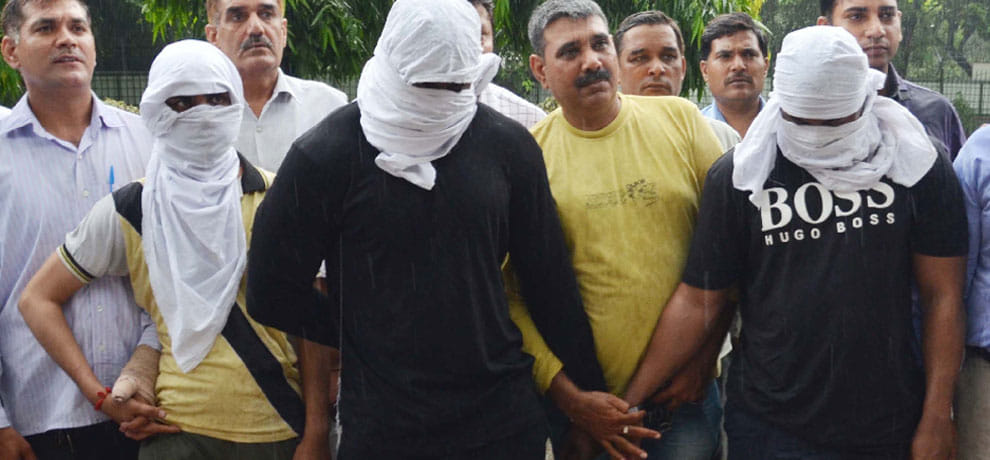 call center fraud found in delhi diploma engineer arrested 