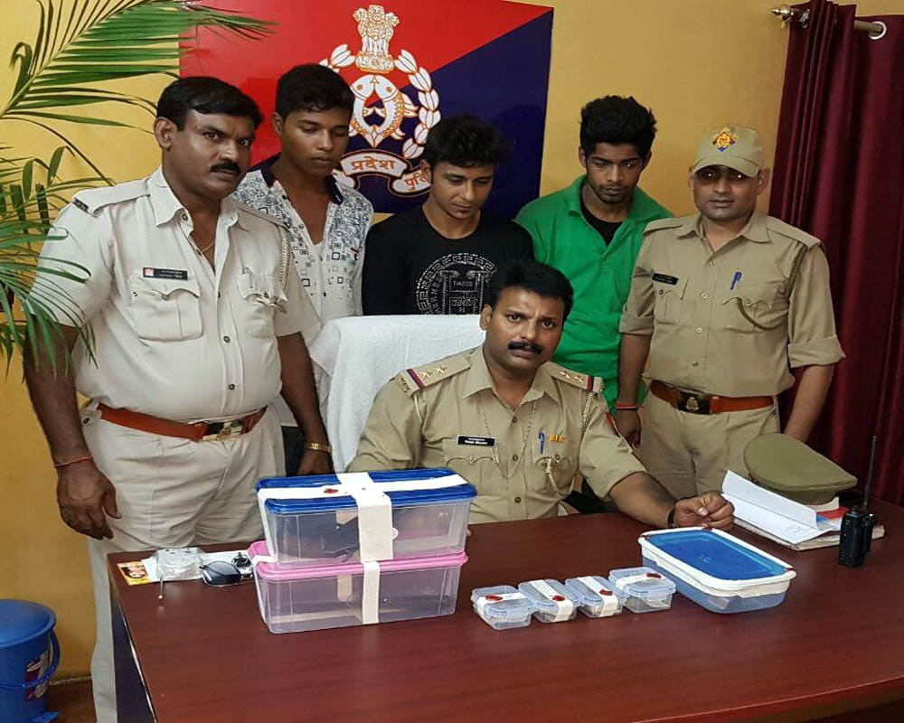 Habib including gang leader jailed three chains Snatcher
