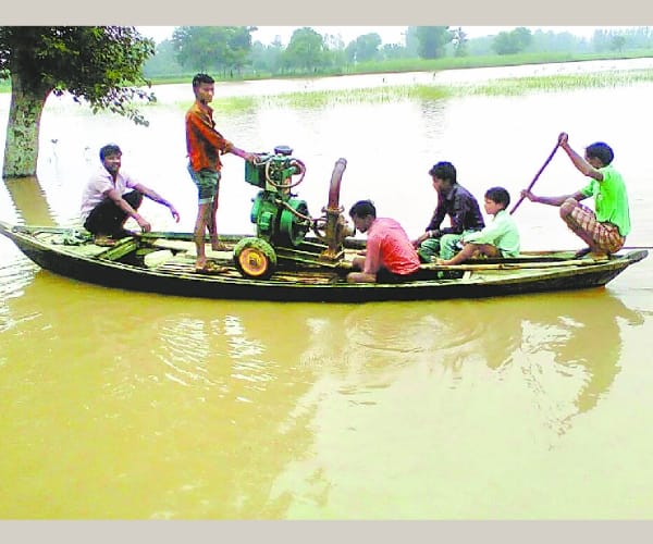 Flood creates trouble in Awadh in Uttar Pradesh.
