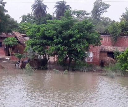 Flood creates trouble in Awadh in Uttar Pradesh.