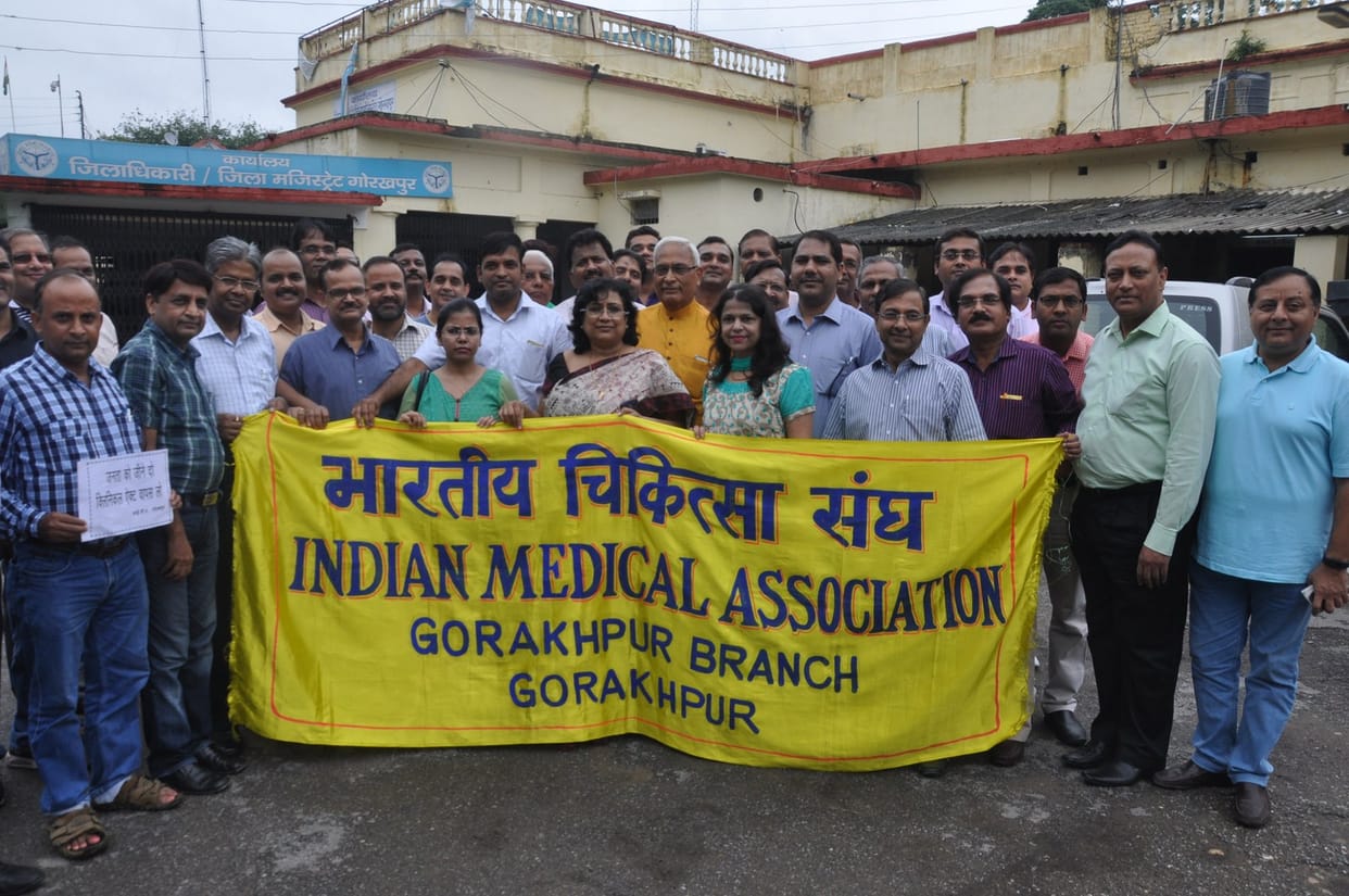 IMA held protest in against of clinical estaablishment act