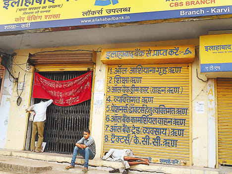 Customers of banks deviated from strike