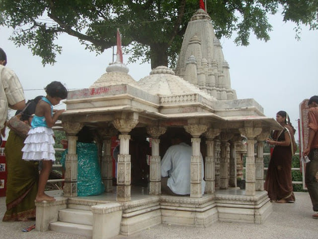 famous hanuman temple of india