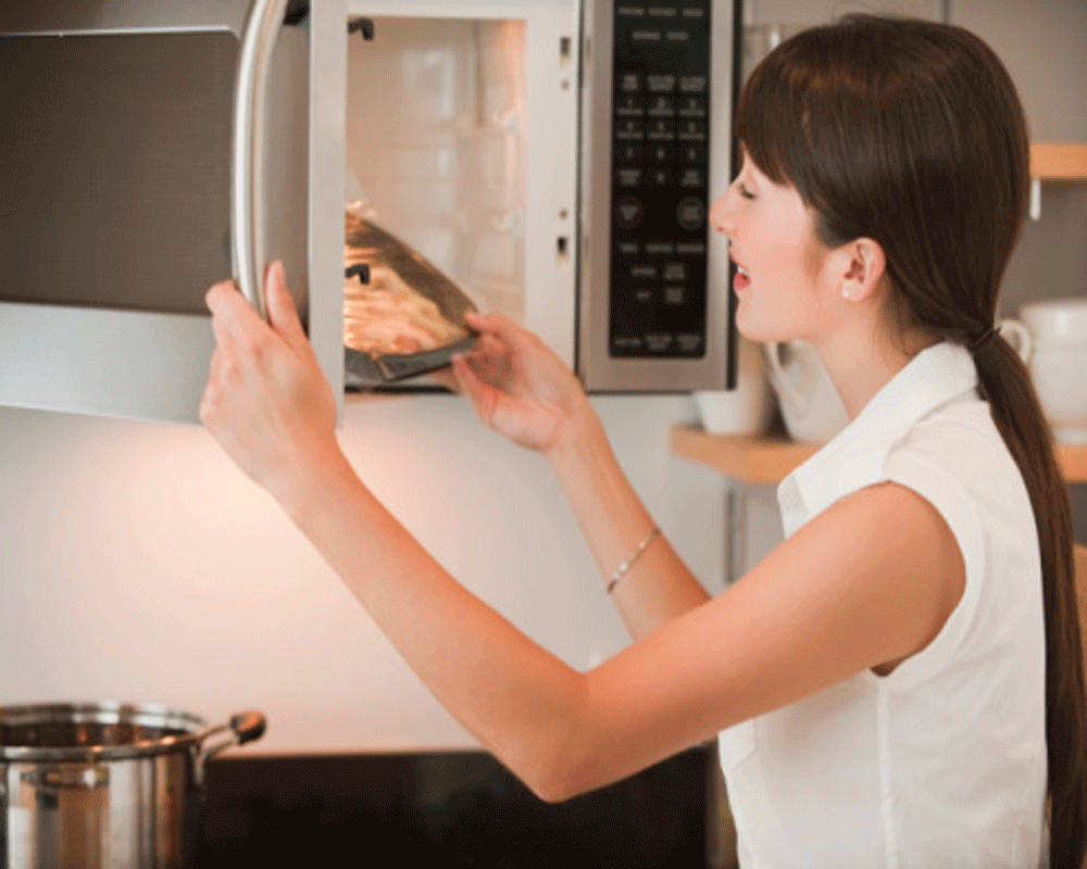 microwave oven health risk and microwave cooking and nutrition