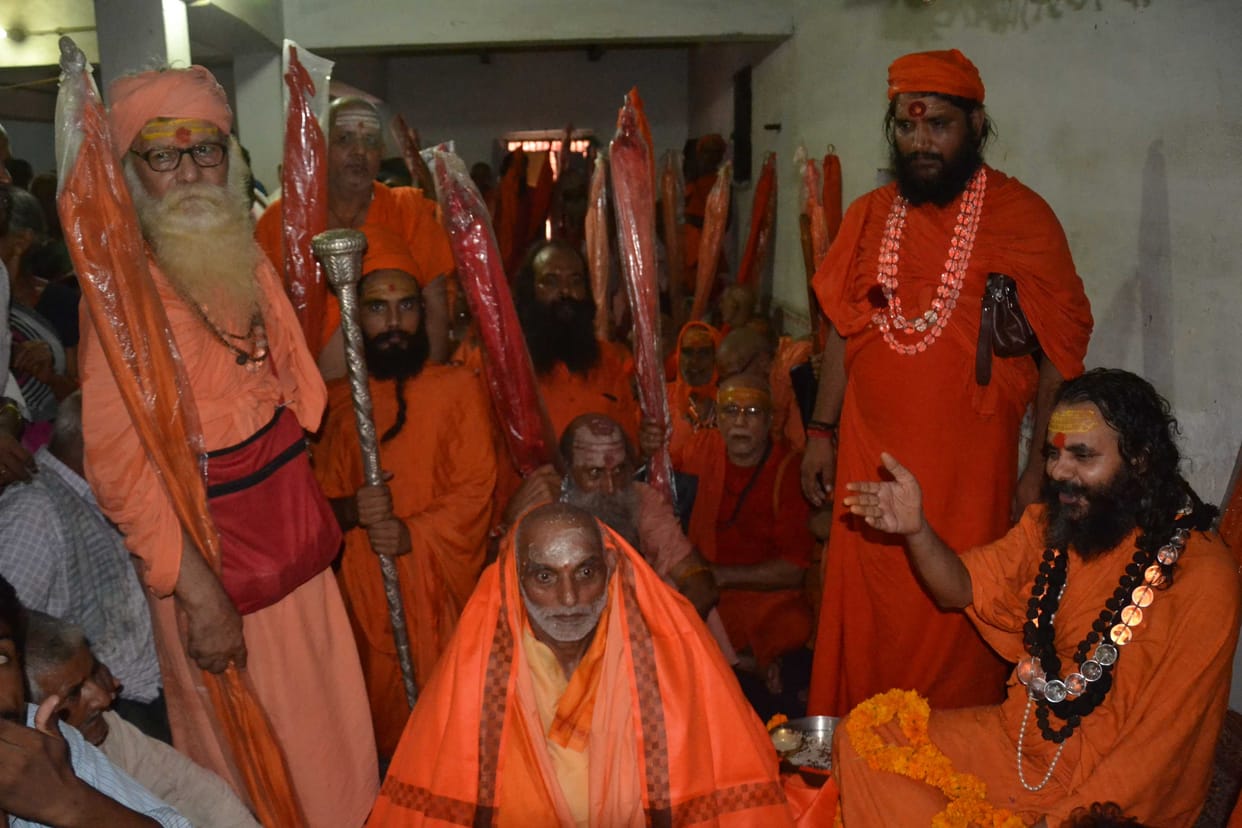 Altercation between the abbot of Ramanand ceremony
