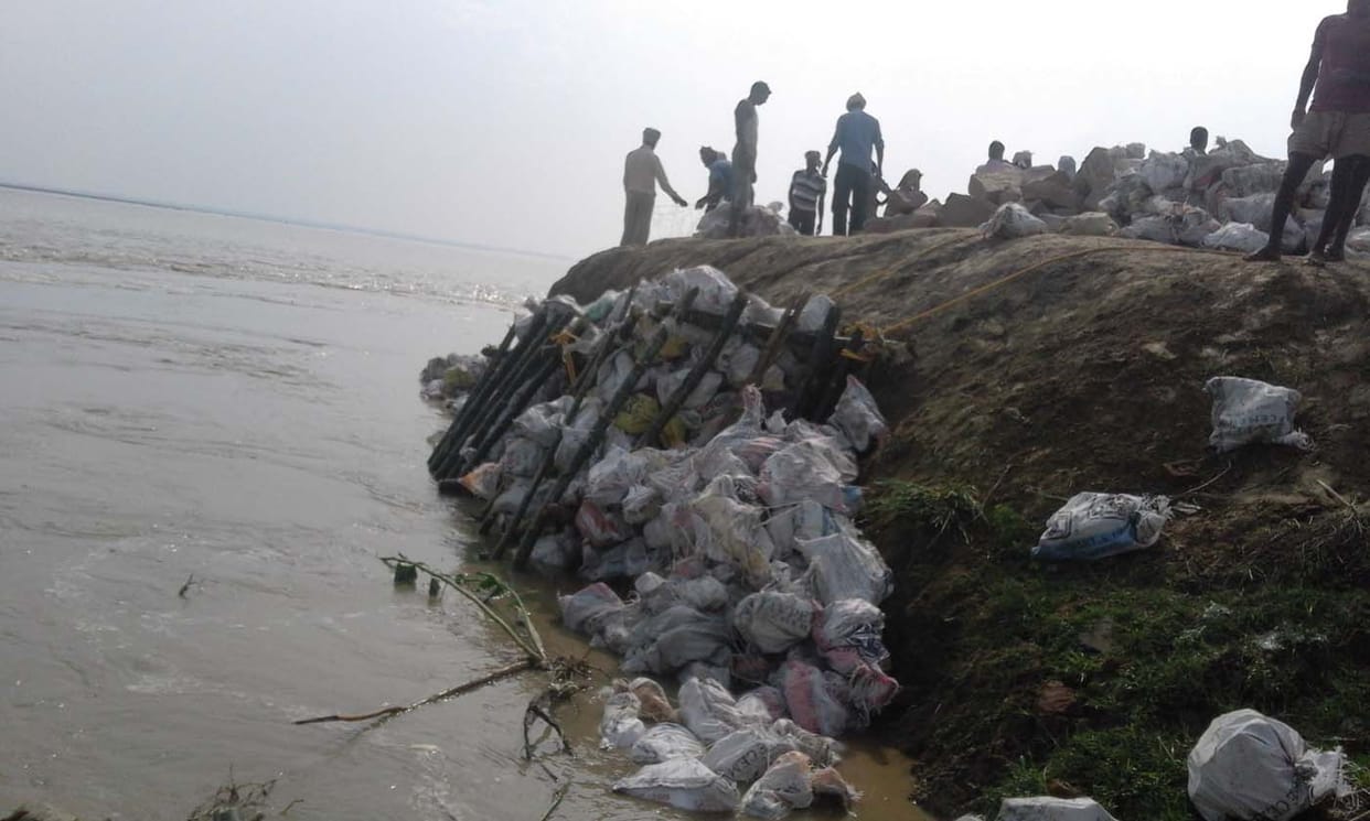  At the mouth of devastating Ghaghra