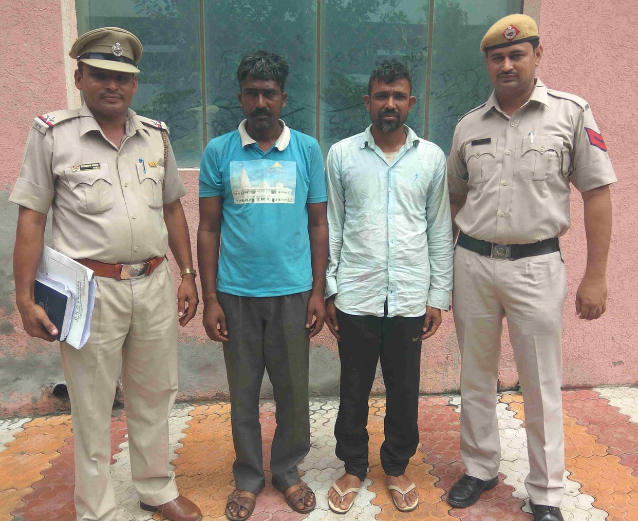 crime, loot, robbery, police, arrest, rohtak, haryana