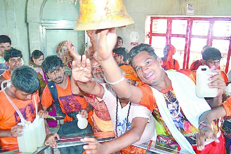 Fair opening in Pura Mahadev