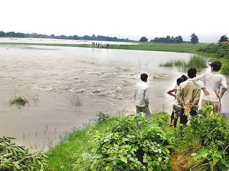flood ans heavy rain hit normal life