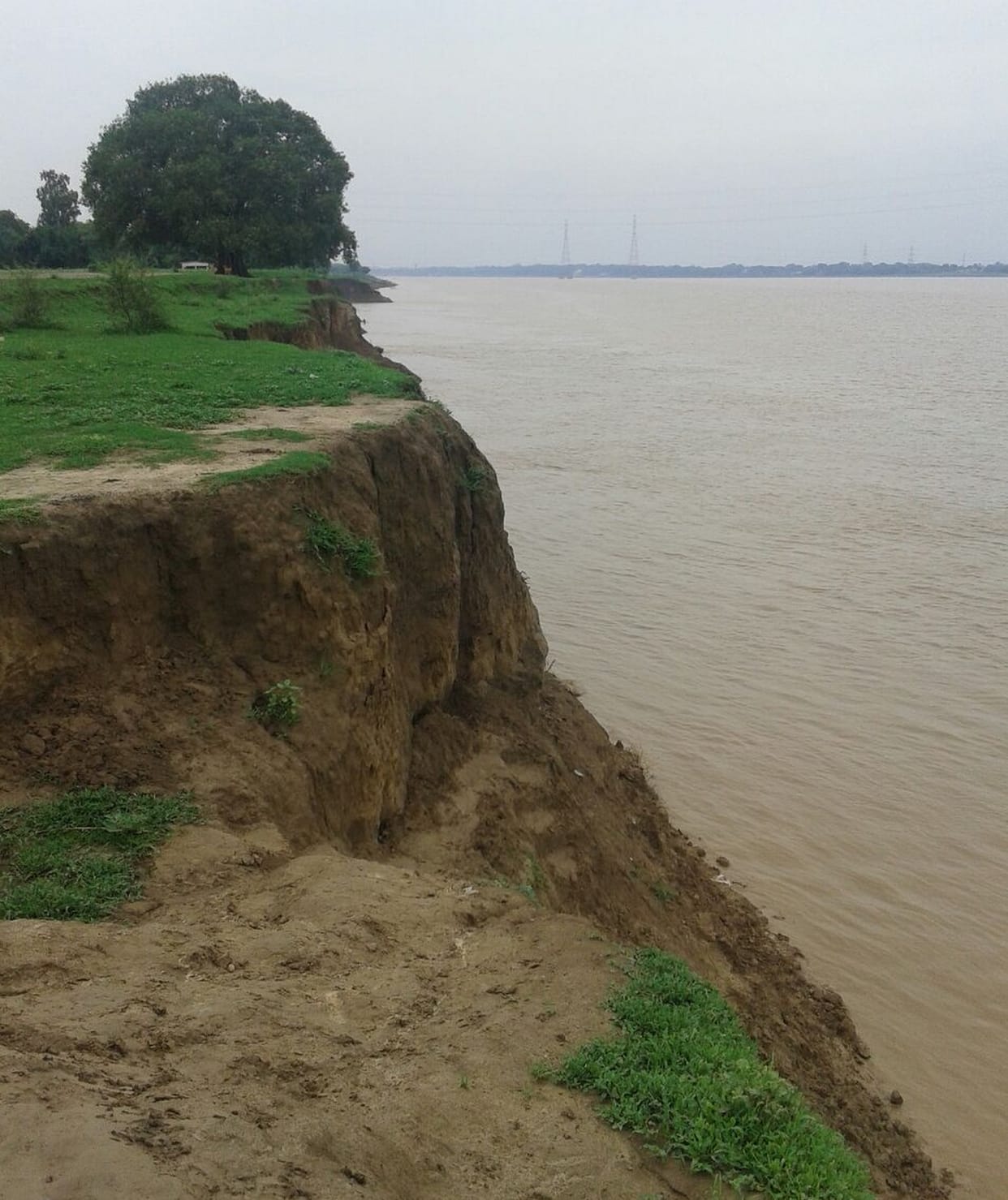 Panic in the flood-prone villages
