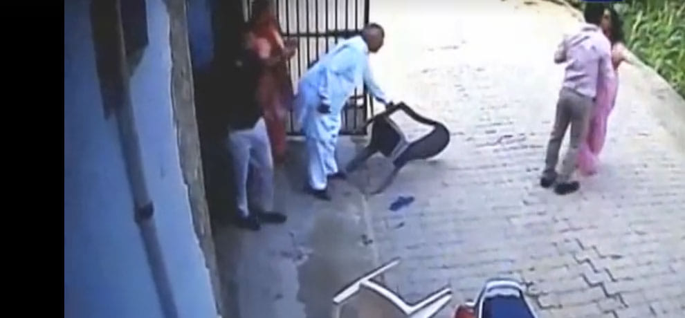 daughter in law beaten father in law and mother in law in gurgaon