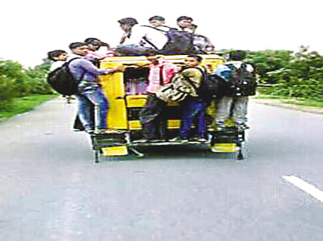 Traffic on the bridge closure risen problems