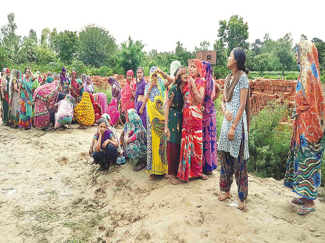 Old woman's body was found missing in the garden