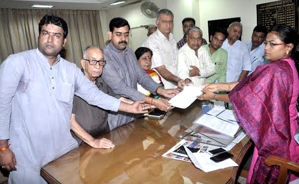 The BJP came to protest Haj House, Collectorate Circle