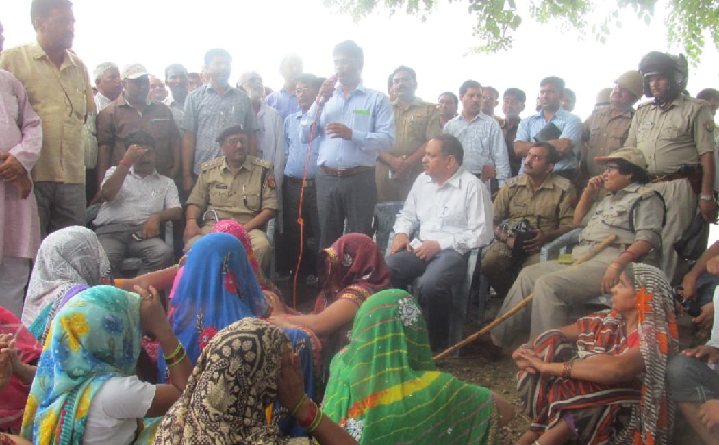 Panchayat got married, ran a day later