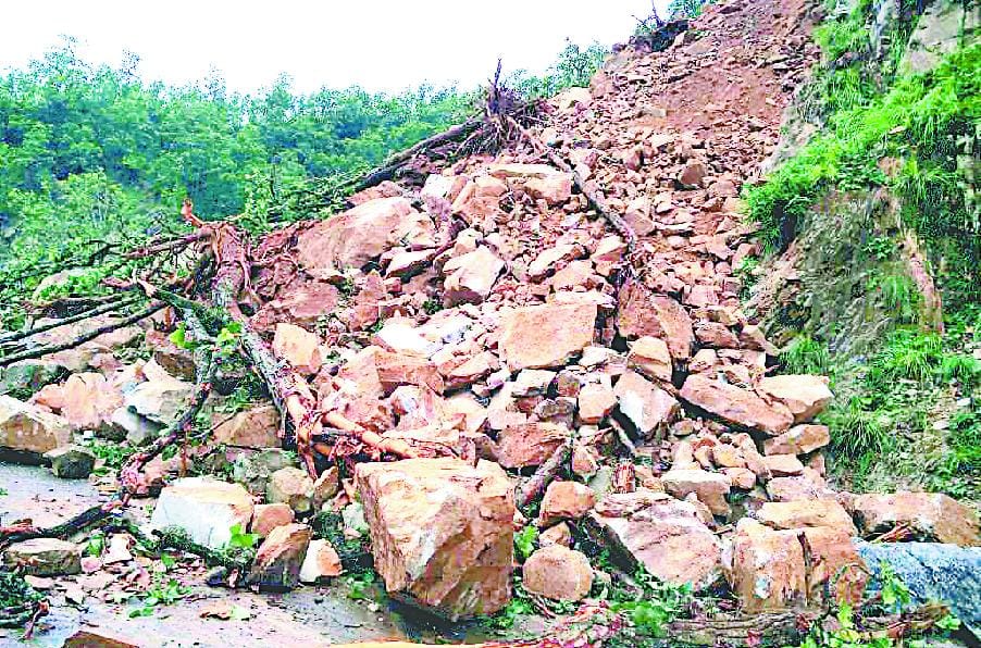 Pithoragarh then dropped debris on NH-Twagat