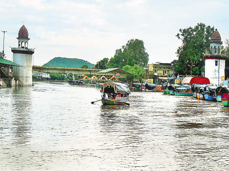Mandakini near the red mark