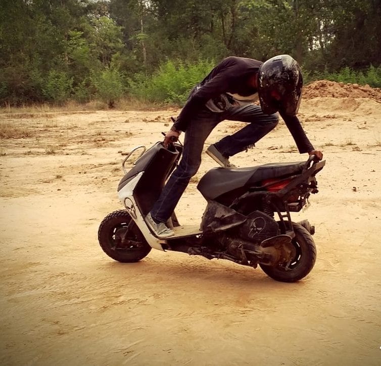 stunt biker harsh kukreja famous in facebook 