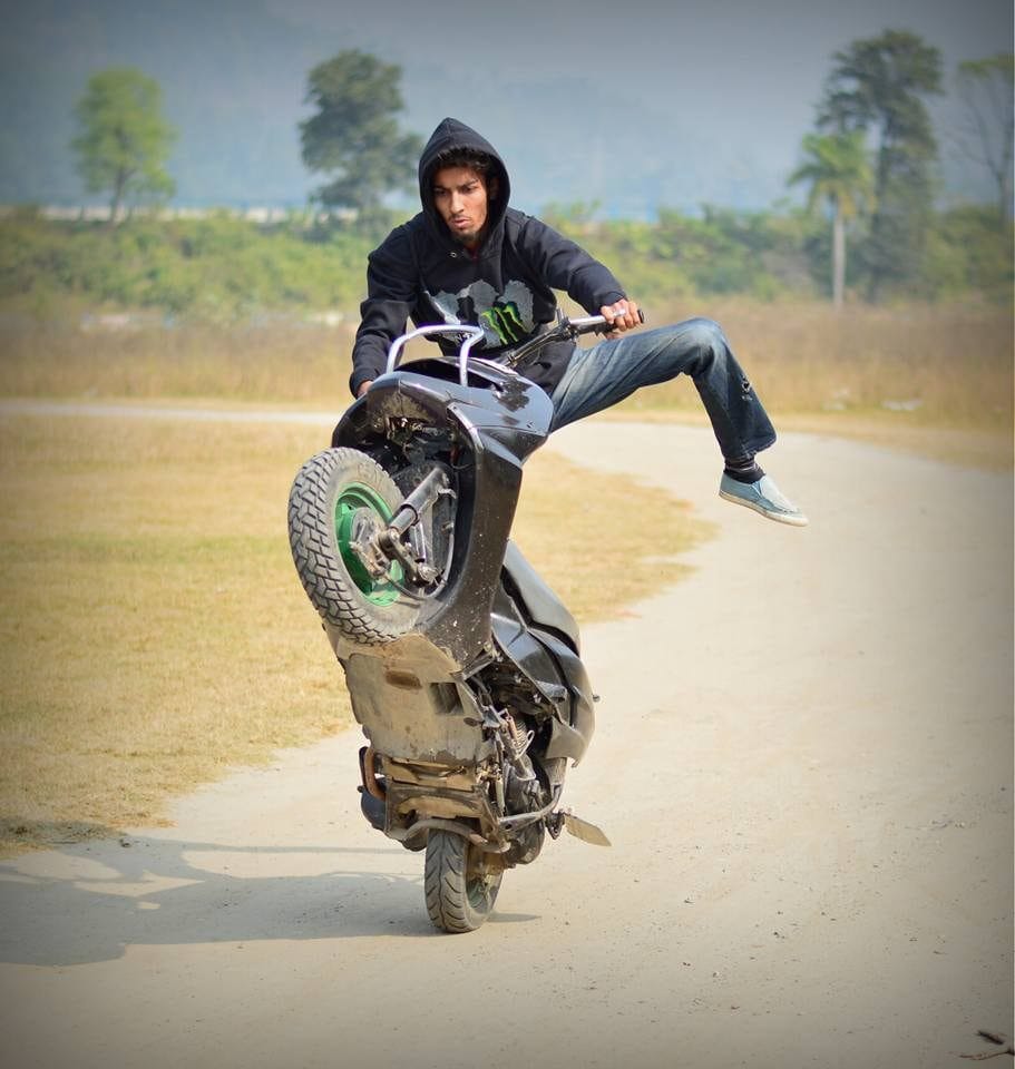 stunt biker harsh kukreja famous in facebook 