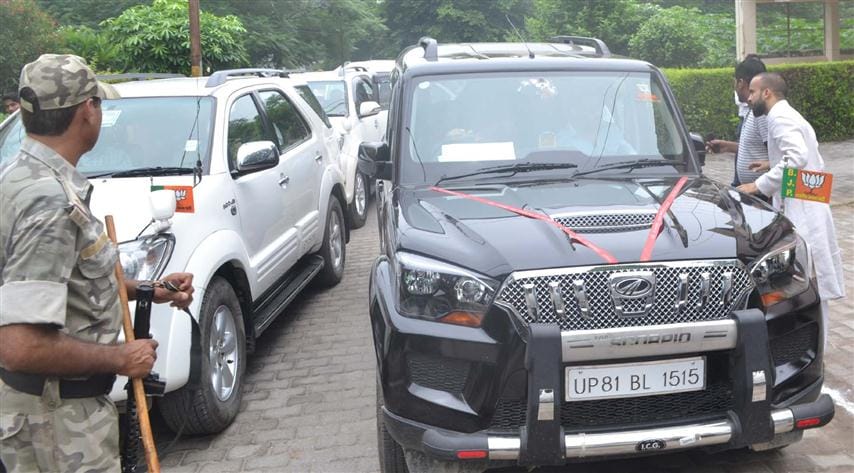 AMU Students search MP Bhartendu
