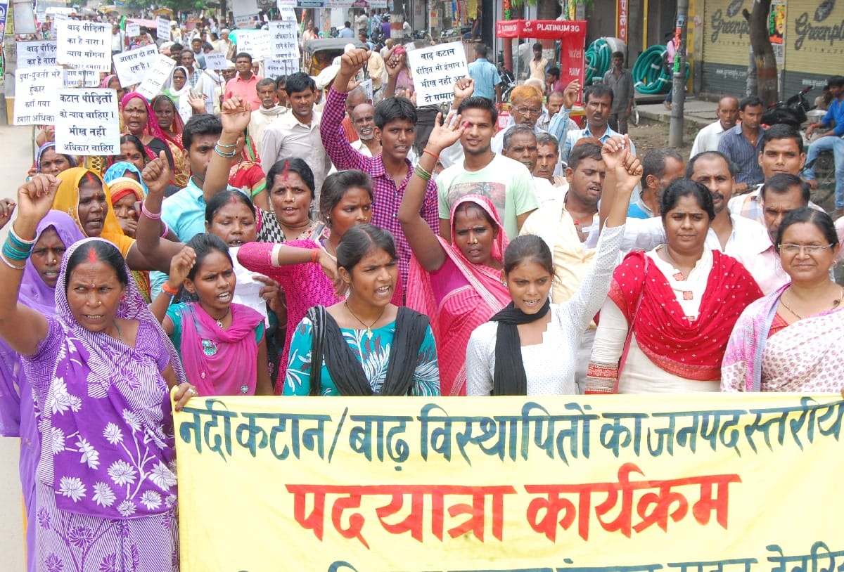  Flood evacuees sought the right to rehabilitation