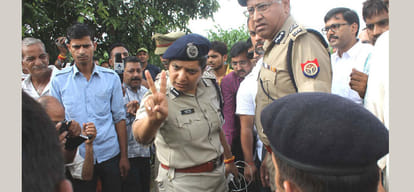 There was a feast before Bulandshahr gangrape, food packaging and wine bottles fonded