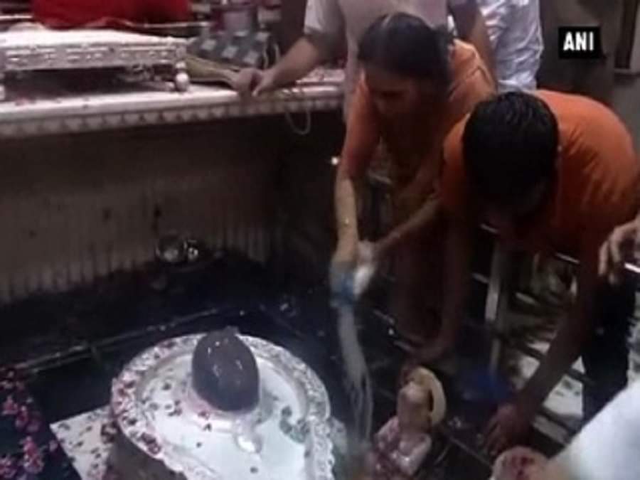 शिवालयों में भीड़