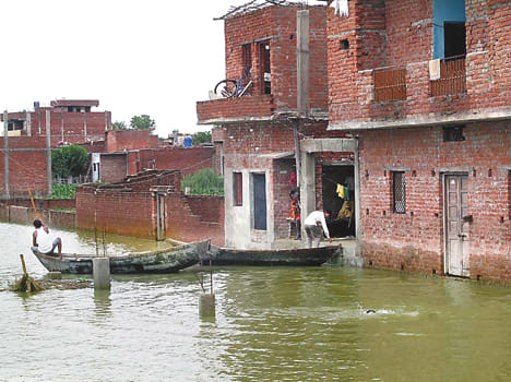 people in flood hit areas are under panic