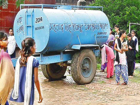 Poorly fitted handpumps in school, are calling tanker