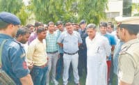 safai karmi protest, arrest, road, yamunanagar
