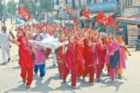 asha workers protest, burn putla, demanding, kaithal